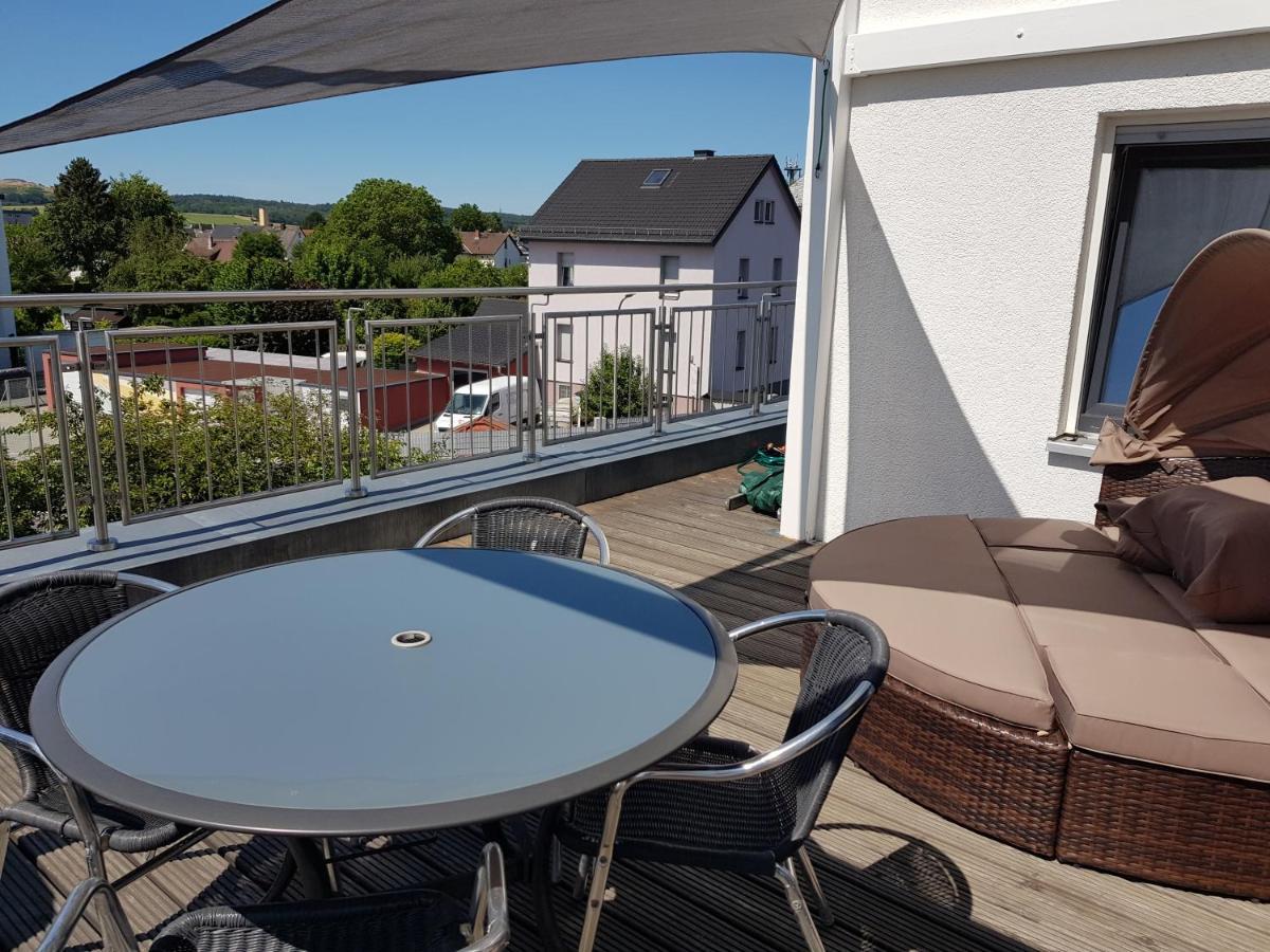 Apartment Near Frankfurt, Fantastic View! Usingen エクステリア 写真