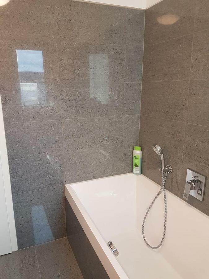 Apartment Near Frankfurt, Fantastic View! Usingen エクステリア 写真